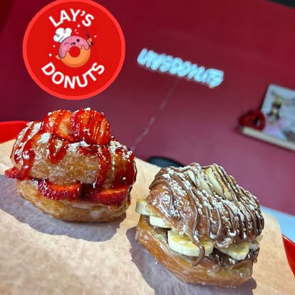 Strawberry and Nutella-banana stuffed cronuts